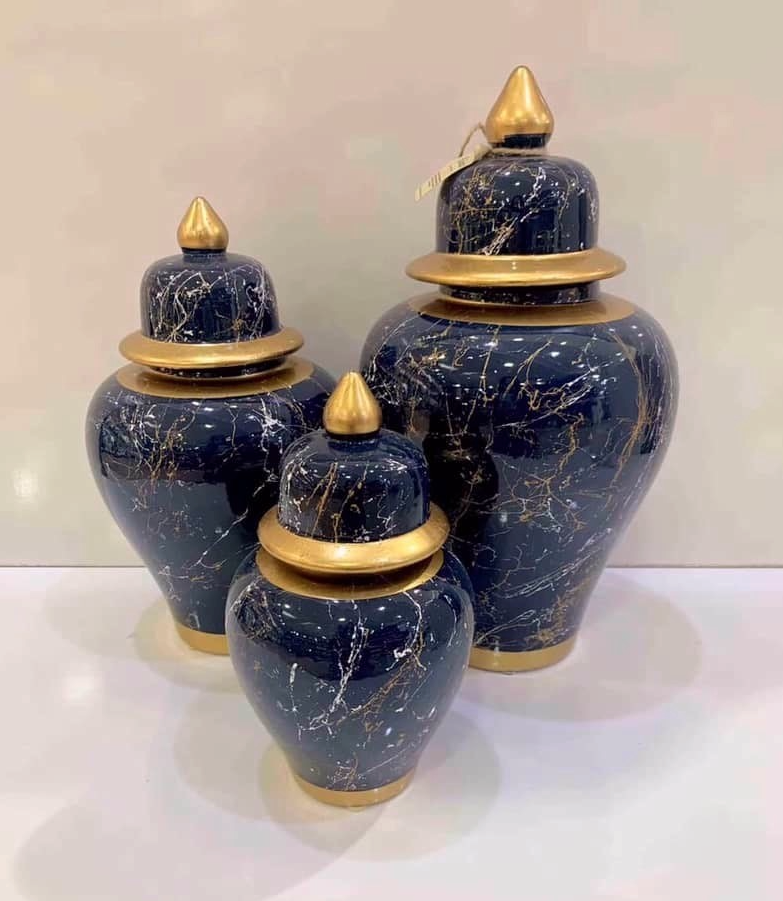 Timeless Vase Trio – Set of 3 with Lids